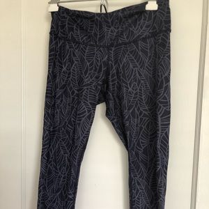 Lululemon Wonder Under Crops